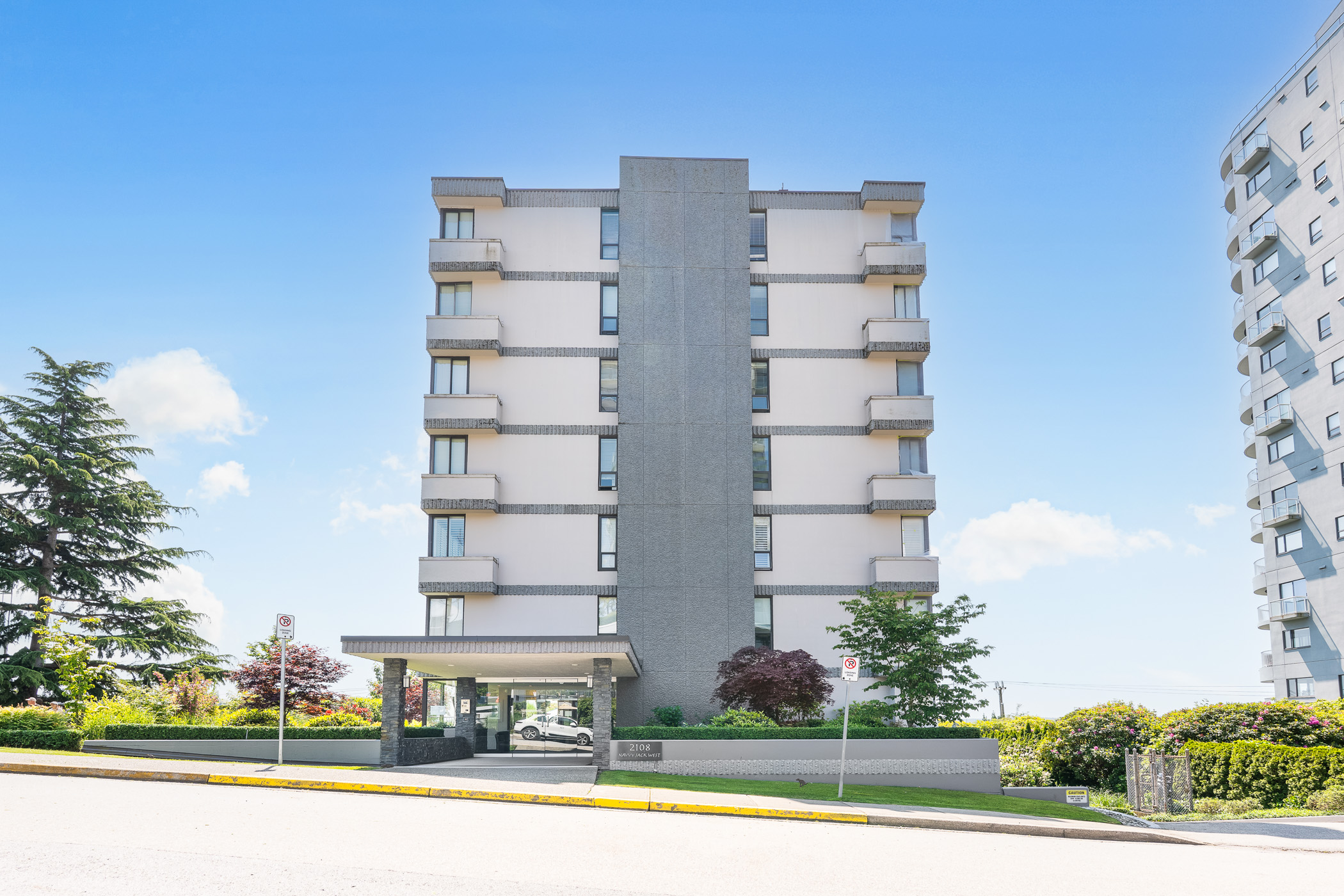 #103 – 2108 Argyle Avenue